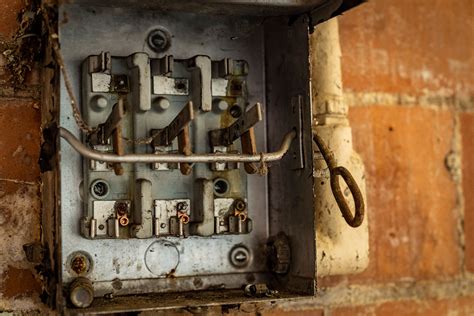 can you leave old electrical boxes in place|leaving unused electrical parts.